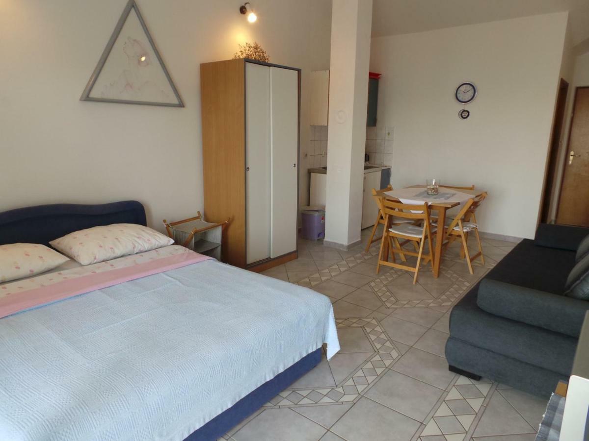 Apartmani Vjera Ribarica Exterior foto